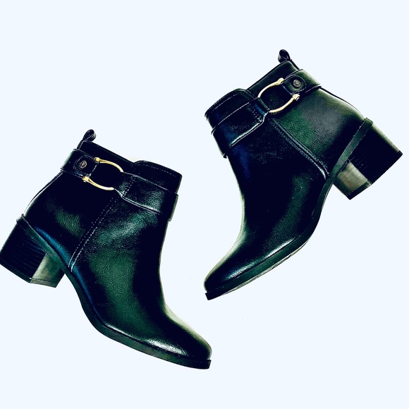 anne klein jeannie ankle booties